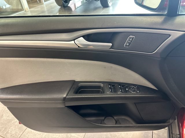 Used 2014 Ford Fusion S FWD image 17