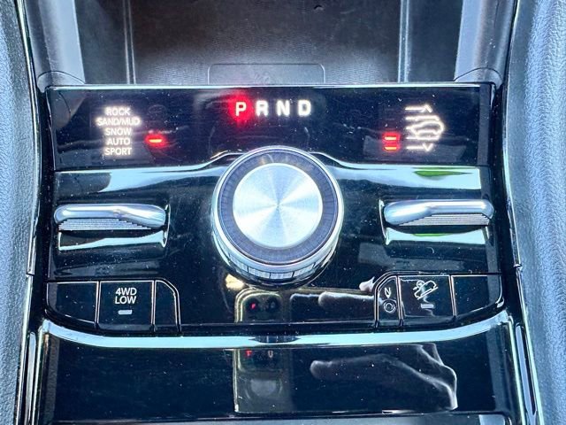 Used 2023 Jeep Grand Cherokee Summit w/ Luxury Tech Group V image 20