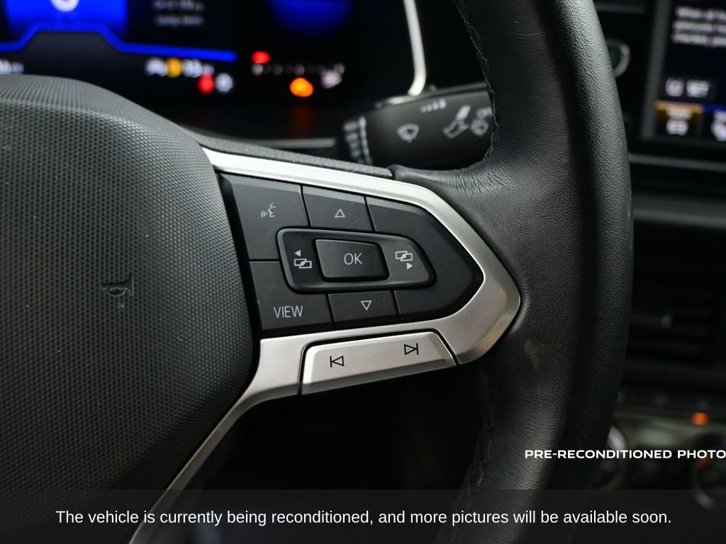 Used 2022 Volkswagen Jetta SE image 17