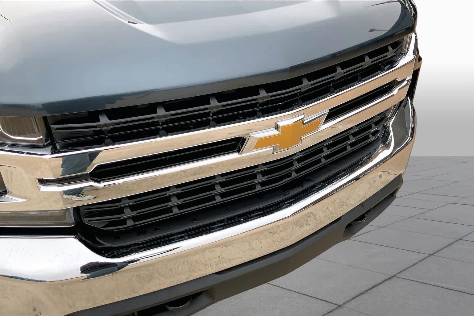 Used 2019 Chevrolet Silverado 1500 LT w/ Texas Edition AWD/4WD image 28