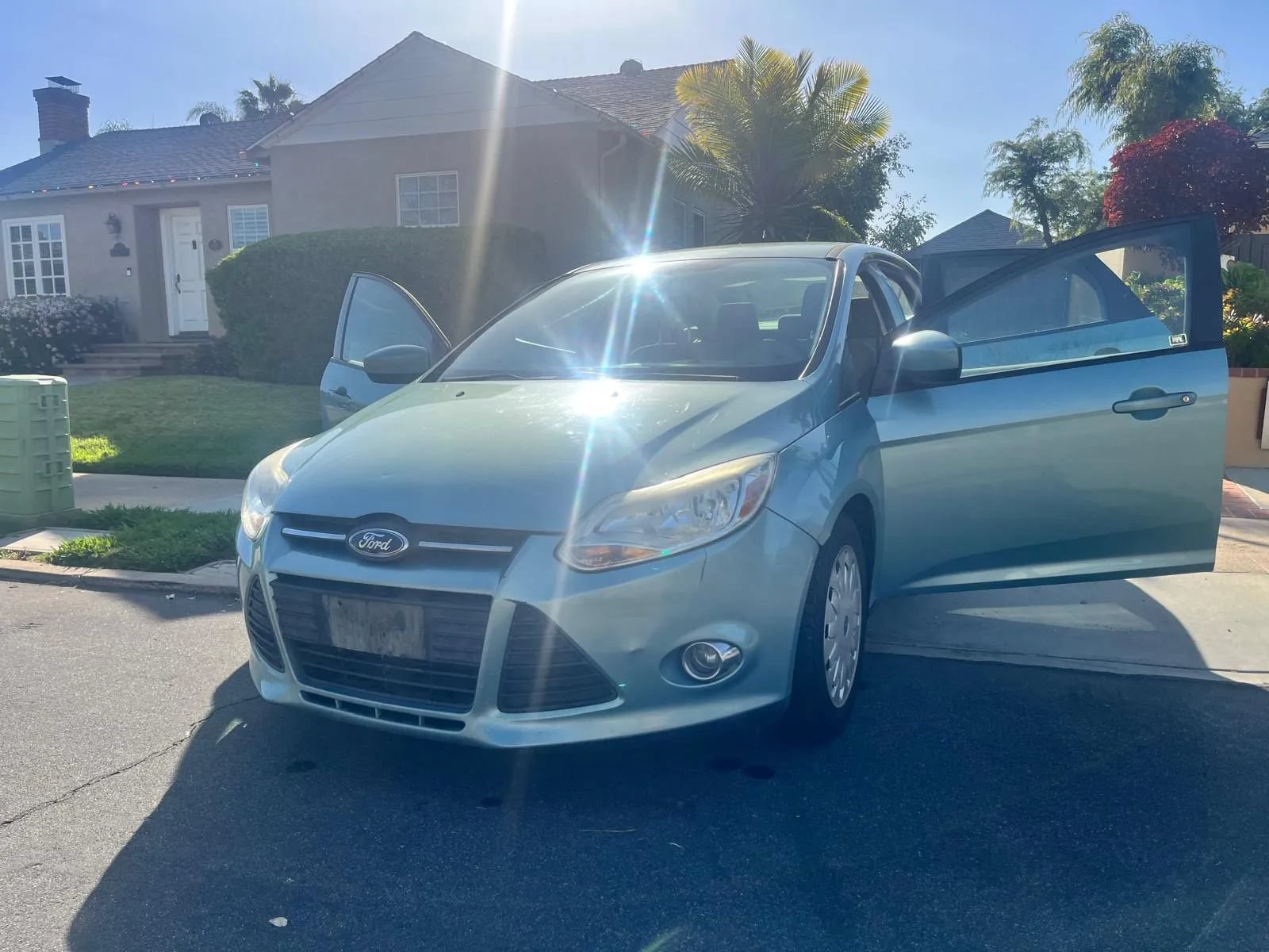 Used 2012 Ford Focus SE FWD image 14