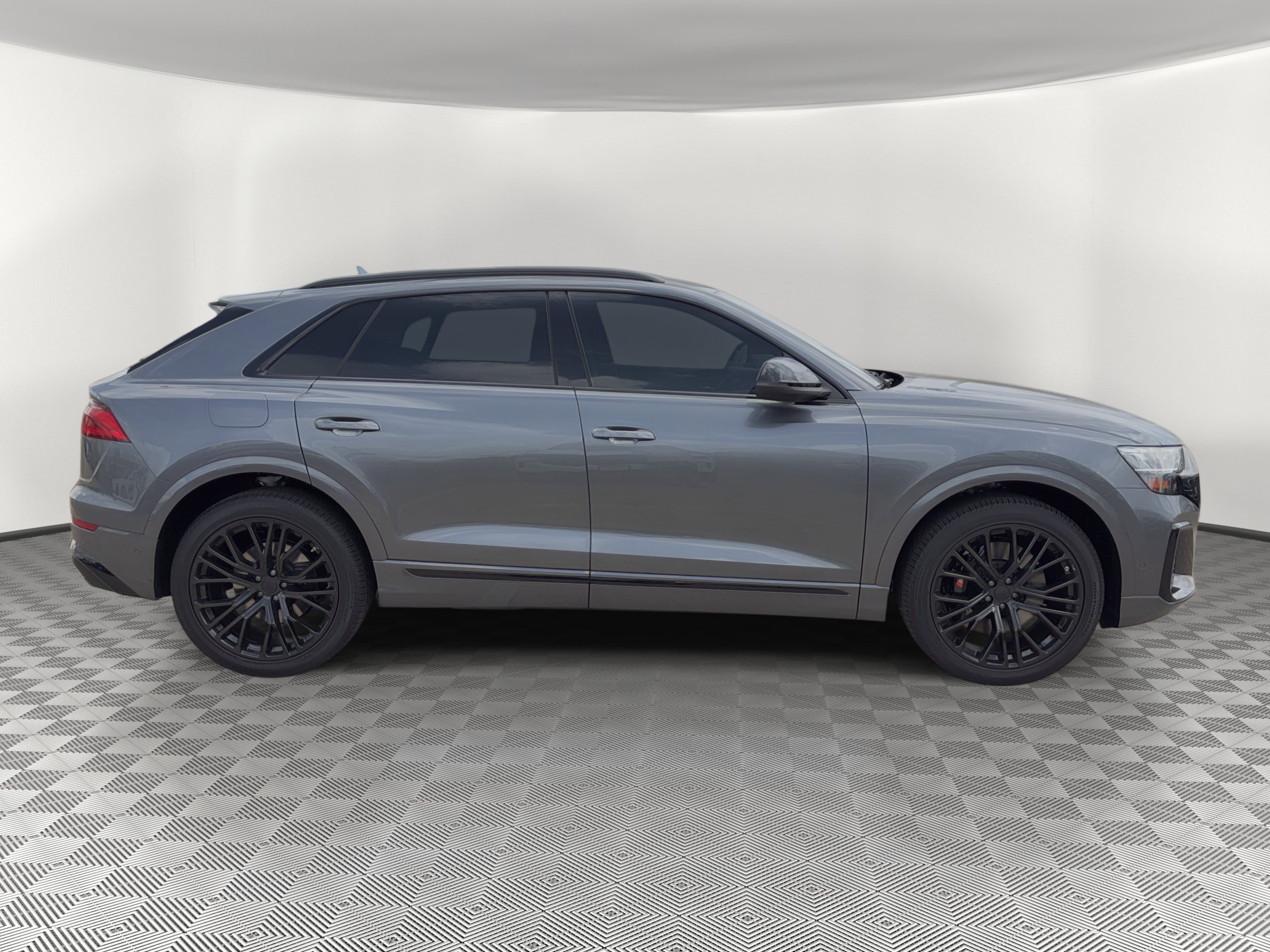 New 2026 Audi SQ8 Premium Plus image 8