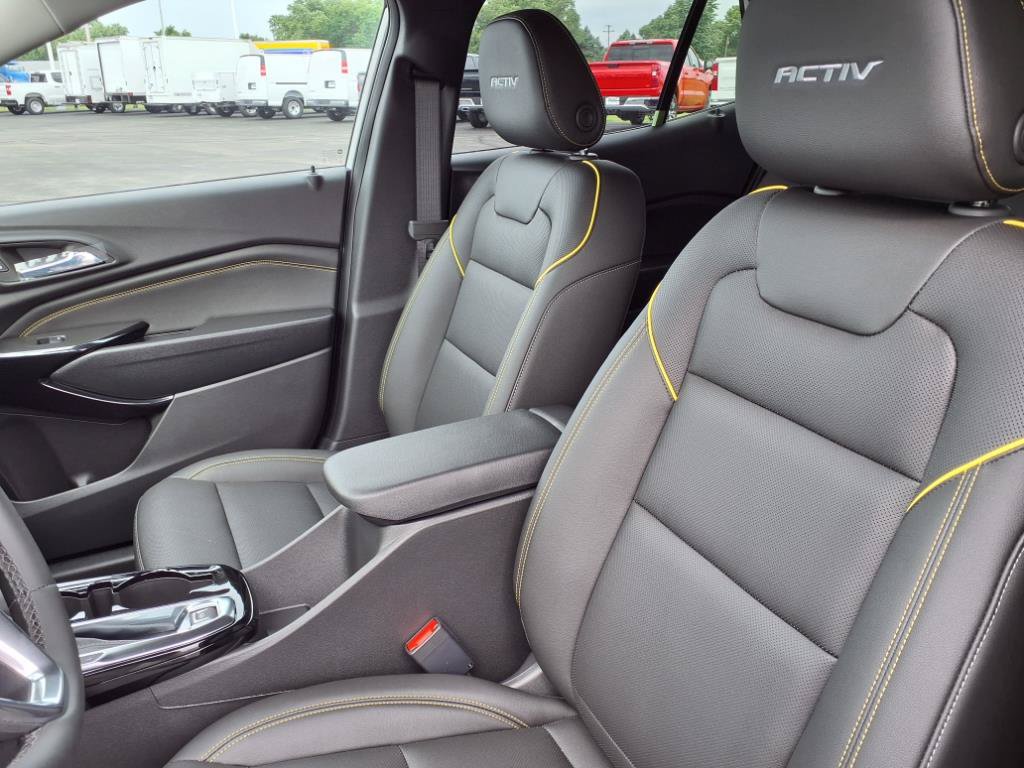 New 2025 Chevrolet Trax ACTIV w/ Driver Confidence Package FWD image 12
