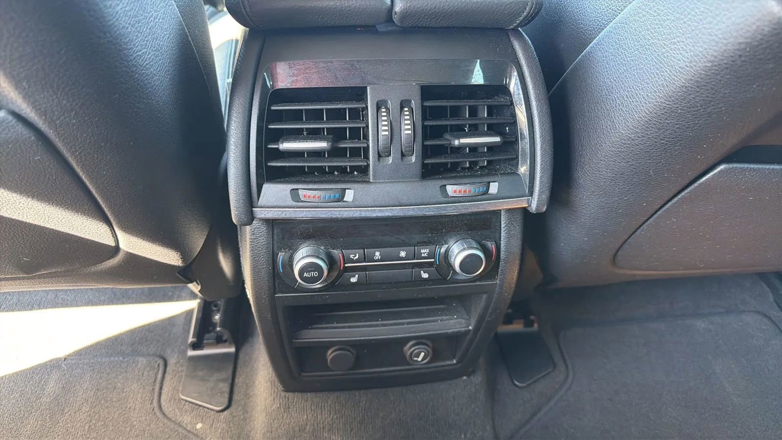 Used 2015 BMW X6 sDrive35i RWD image 11