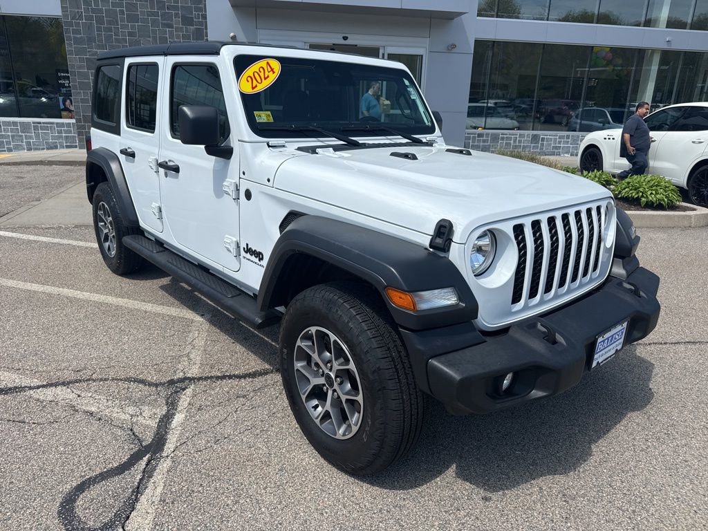 Used 2024 Jeep Wrangler Unlimited Sport AWD/4WD image 7