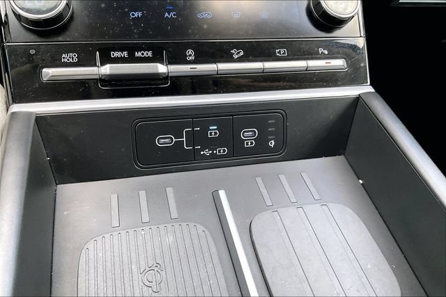 Used 2026 Hyundai Santa Fe SEL FWD image 16