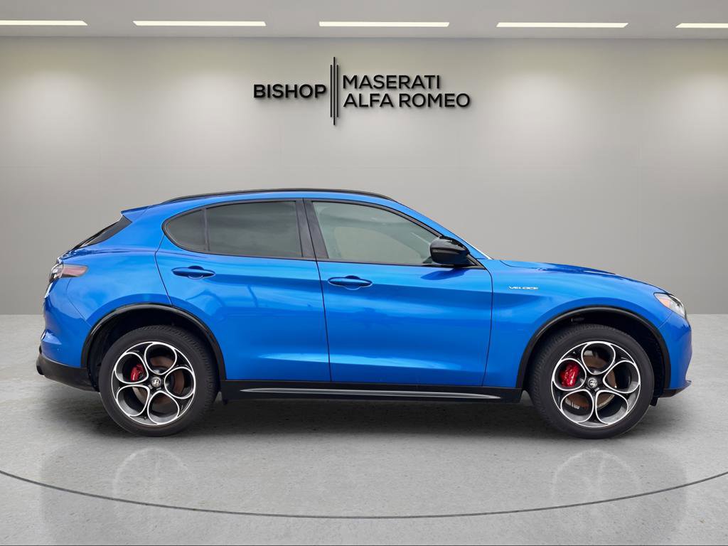 Used 2024 Alfa Romeo Stelvio Veloce image 7