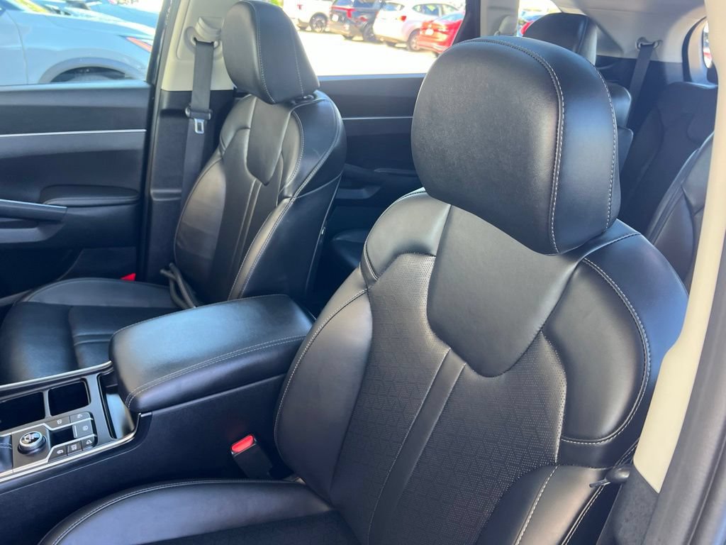 Certified 2023 Kia Sorento EX w/ Panoramic Sunroof Package FWD image 5