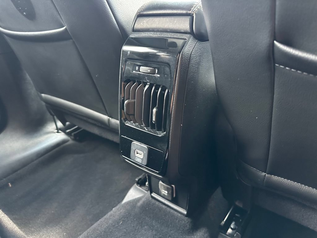 Used 2022 Jeep Compass Limited AWD/4WD image 32
