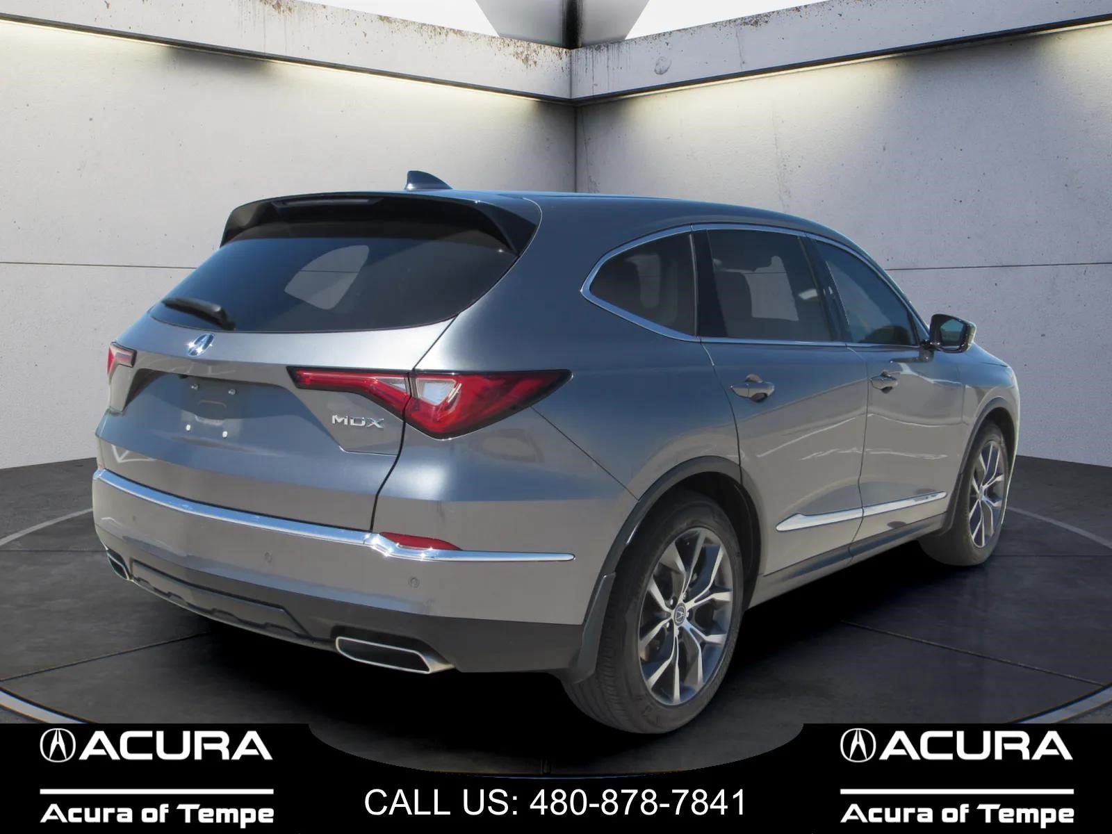 Certified 2022 Acura MDX w/ Technology Package FWD image 5
