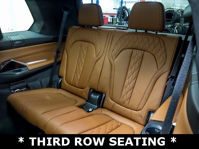 Used 2026 BMW X7 xDrive40i w/ Executive Package image 13