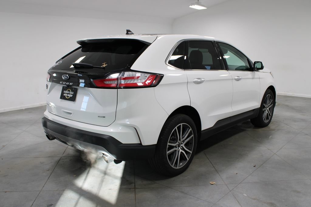 Used 2022 Ford Edge SE w/ Black Appearance Package image 9