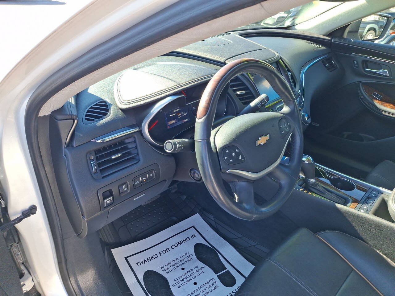 Used 2014 Chevrolet Impala LTZ FWD image 10