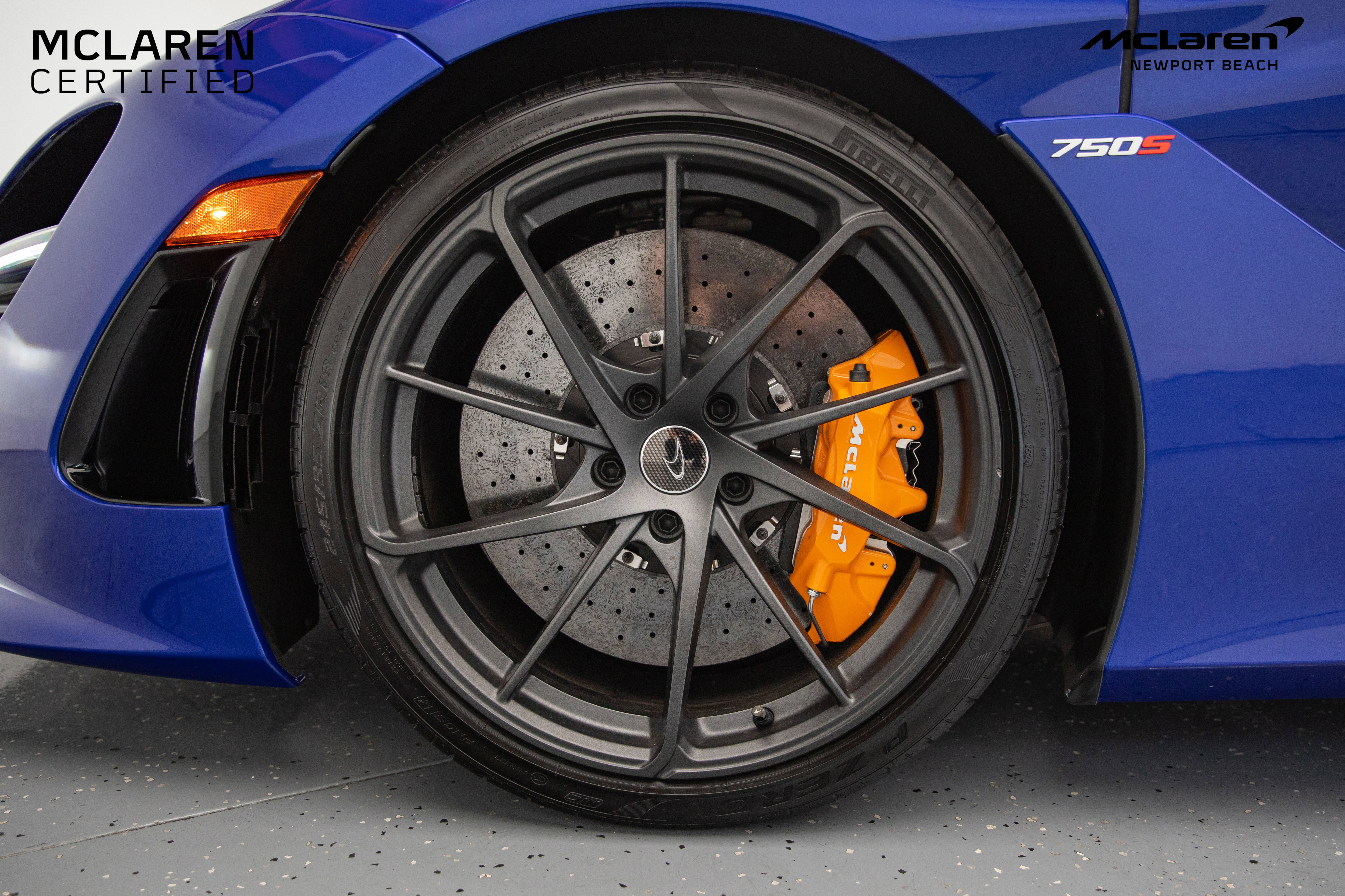 Used 2024 McLaren 750S Spider image 37