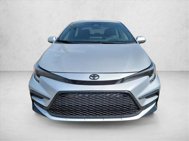 Used 2026 Toyota Corolla SE FWD image 2