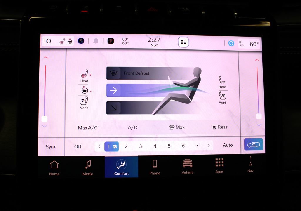 New 2025 Jeep Grand Cherokee Laredo w/ Luxury Tech Group I image 16