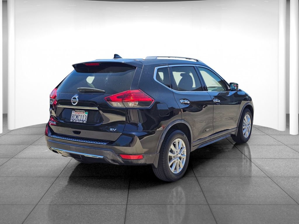 Used 2017 Nissan Rogue SV w/ SV Premium Package FWD image 6