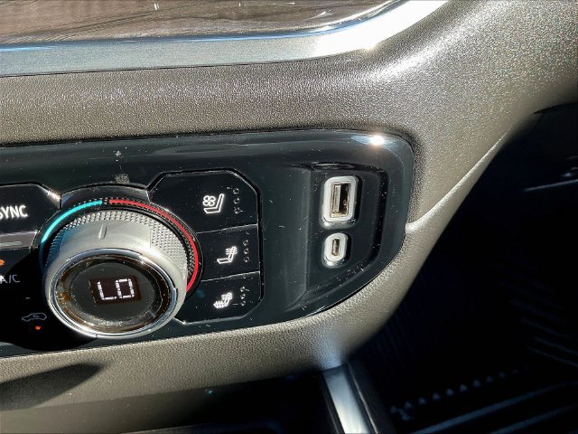 Used 2024 Chevrolet Silverado 3500 LTZ w/ LTZ Plus Package AWD/4WD image 19