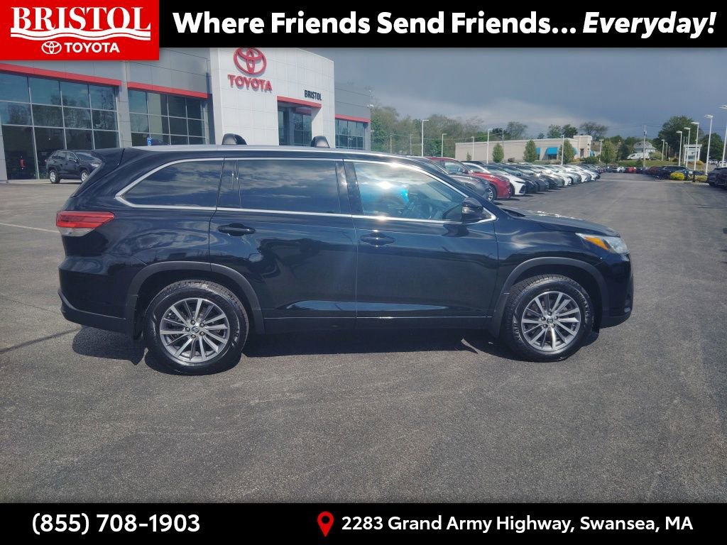 Used 2018 Toyota Highlander XLE AWD/4WD image 8