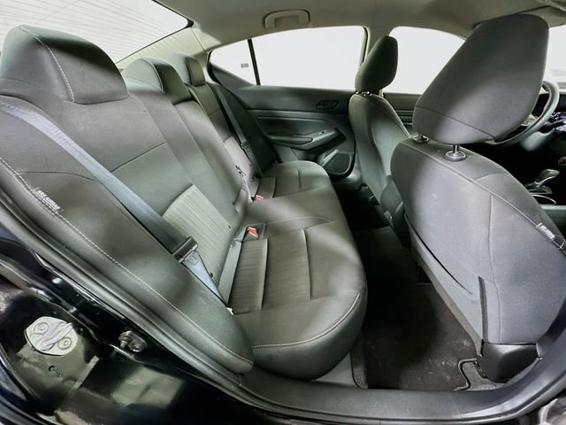 Used 2024 Nissan Altima 2.5 SV FWD image 25