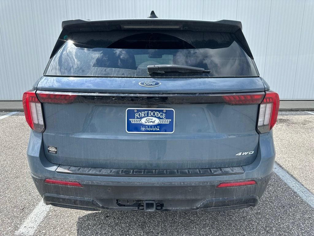 Used 2026 Ford Explorer ST-Line w/ ST-Line Street Pack AWD/4WD image 6