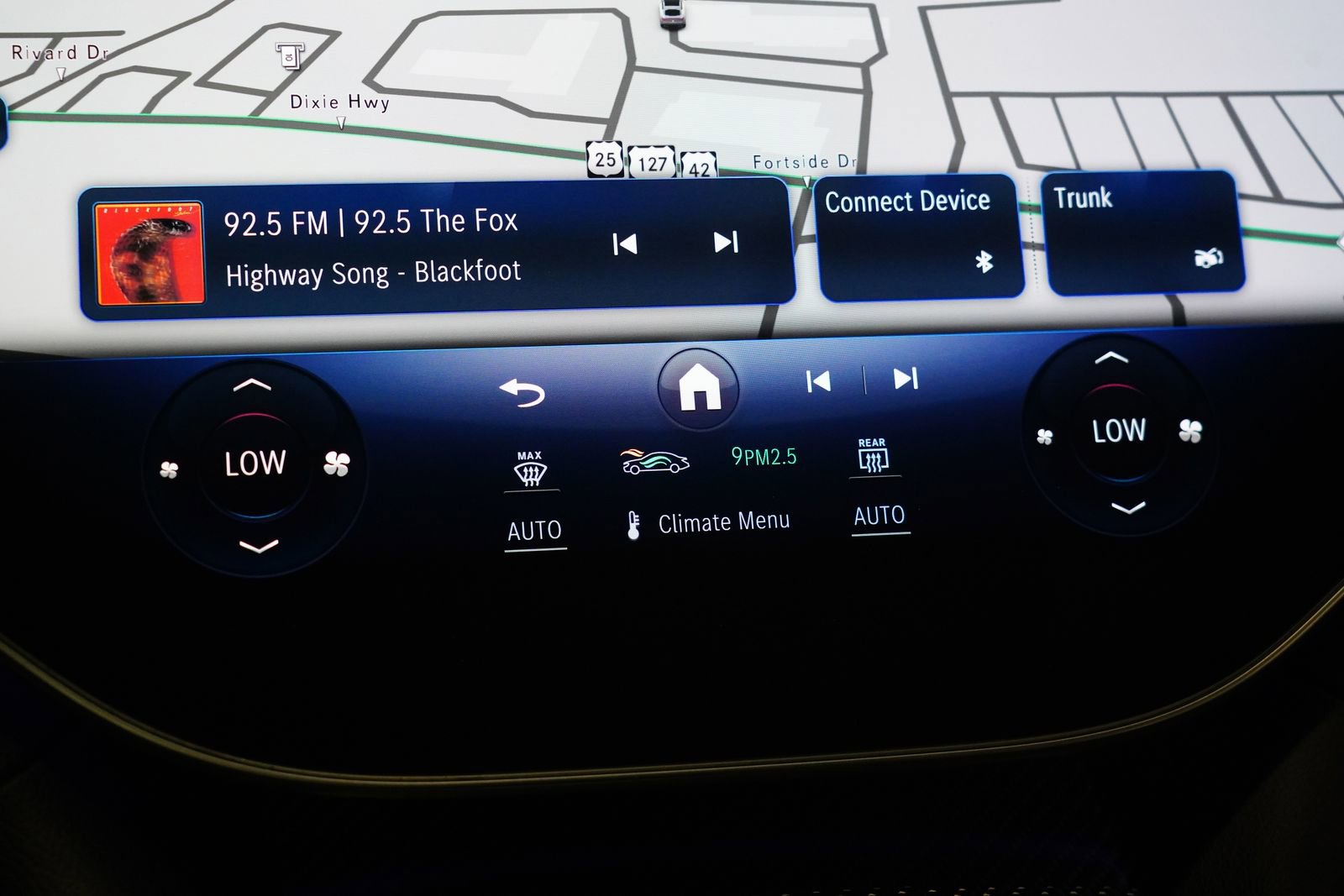 Certified 2023 Mercedes-Benz EQS AMG 4MATIC image 28