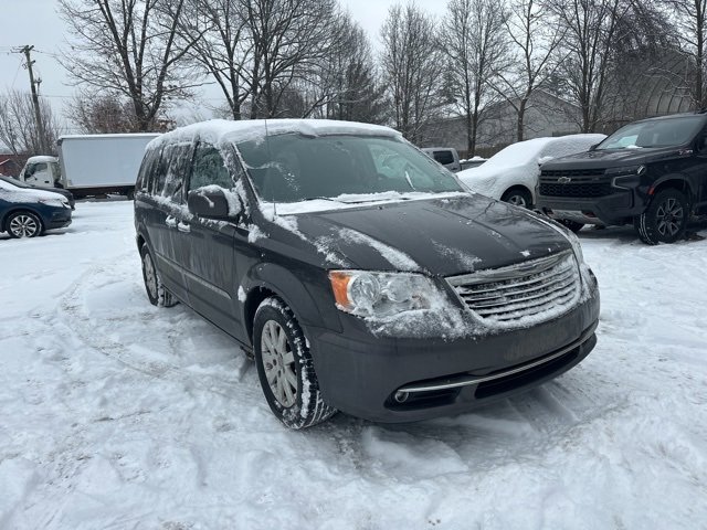 Used 2015 Chrysler Town & Country Touring w/ Driver Convenience Group image 7