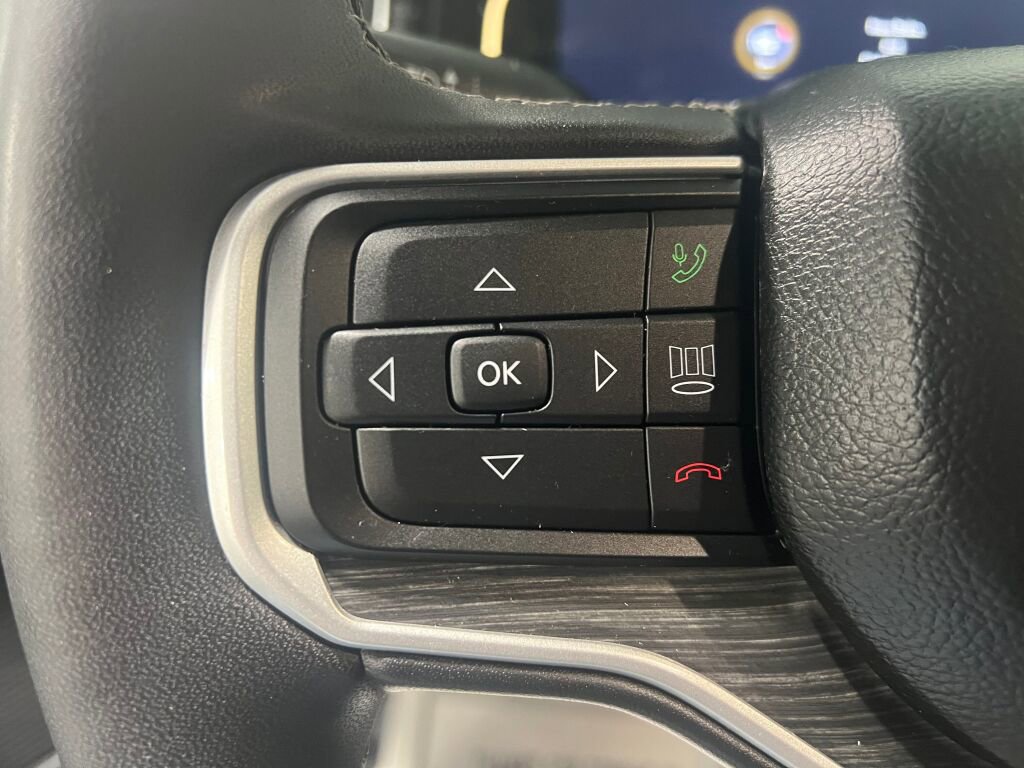 Used 2022 Jeep Wagoneer Series III w/ Flexible Seating Group image 14