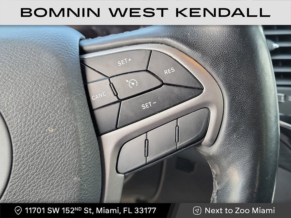 Used 2021 Jeep Grand Cherokee Laredo X image 16