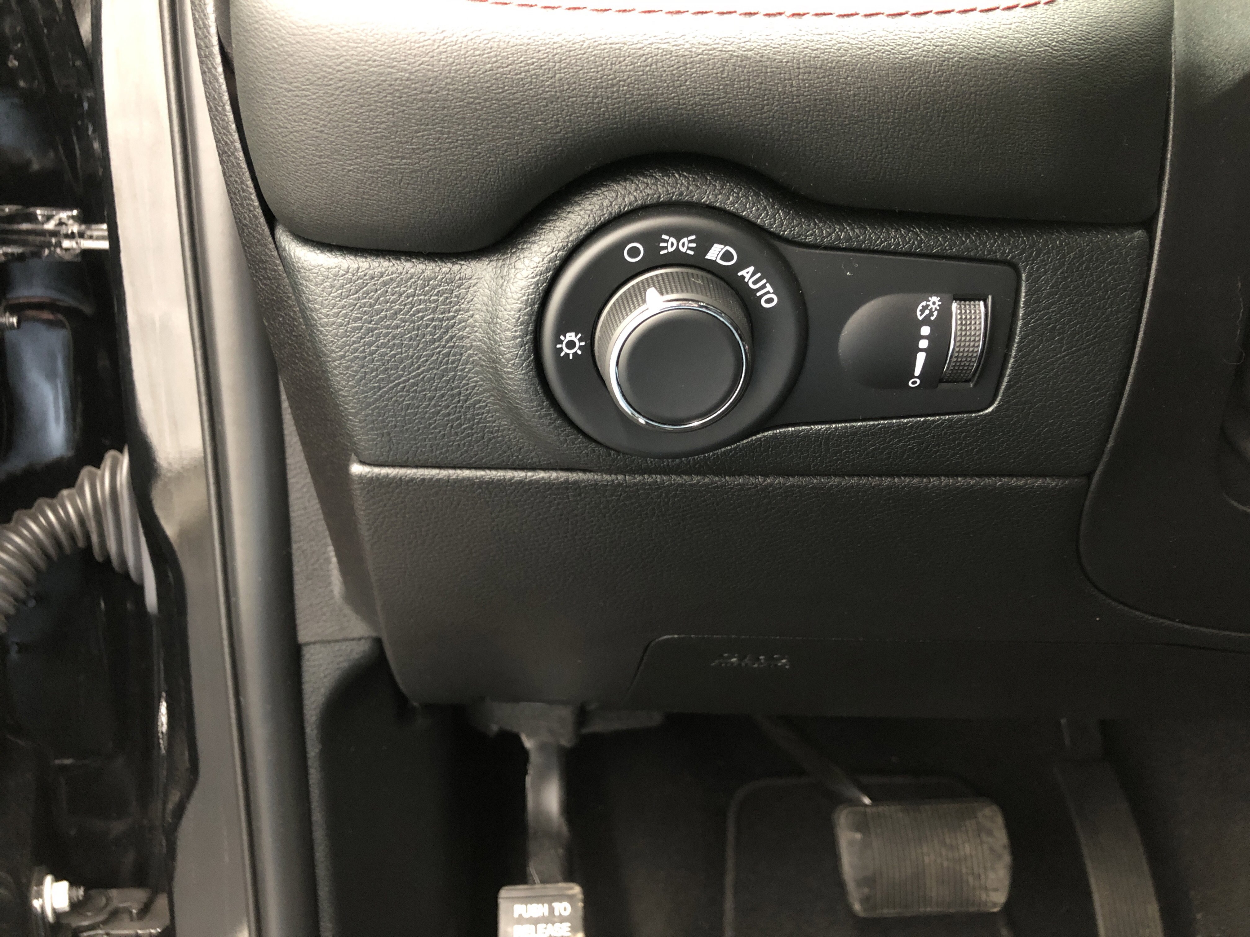 Certified 2024 Dodge Durango R/T image 19