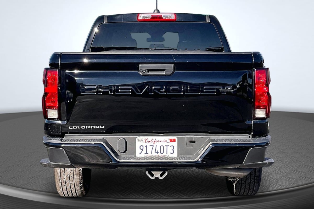 Used 2023 Chevrolet Colorado W/T RWD image 4