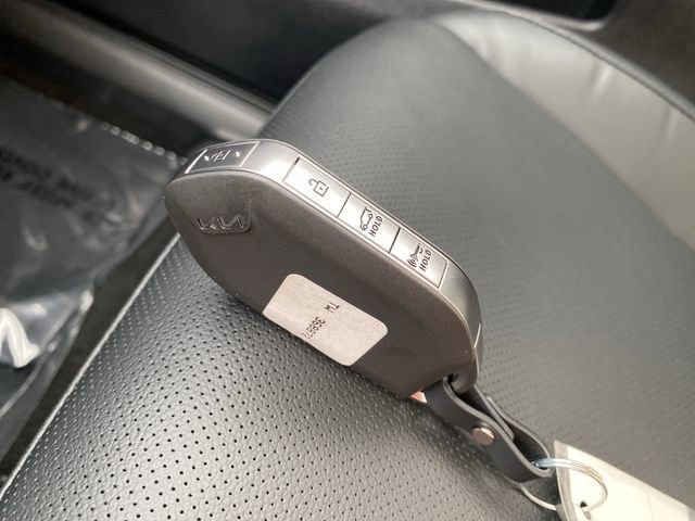 New 2026 Kia Sportage X-Line w/ X-Line Premium Package image 32