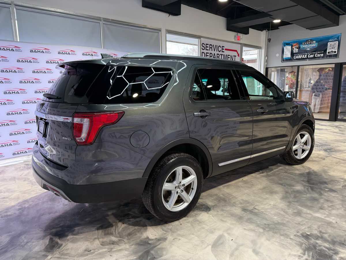 Used 2017 Ford Explorer XLT AWD/4WD image 6