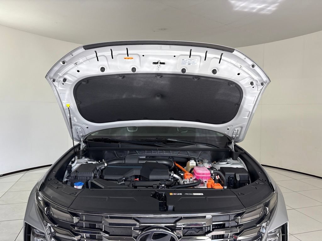 Used 2025 Hyundai Tucson Limited AWD/4WD image 11