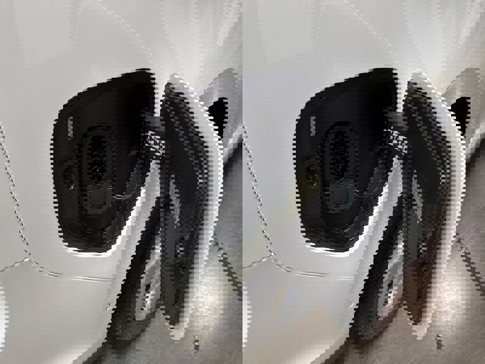 New 2025 Volkswagen ID. Buzz Pro S image 36