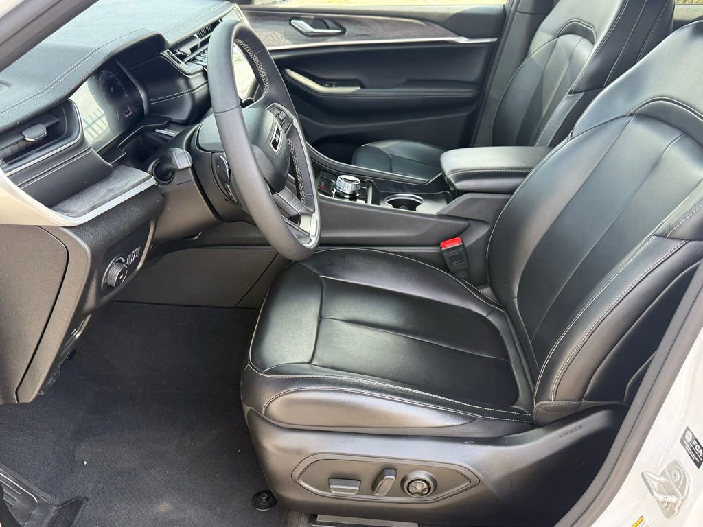 Certified 2024 Jeep Grand Cherokee Limited image 21