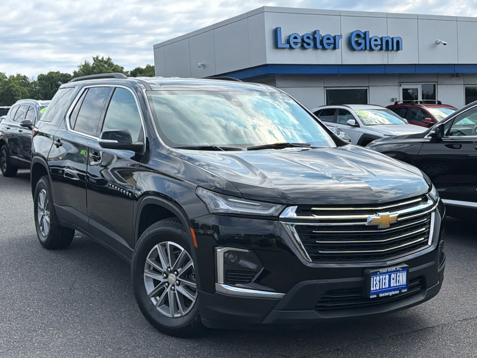 Certified 2024 Chevrolet Traverse LT w/ LPO, Floor Liner Package AWD/4WD image 29
