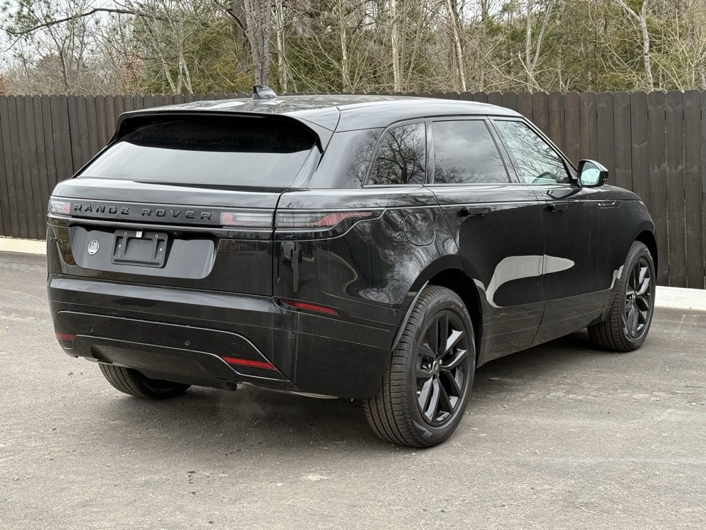 New 2025 Land Rover Range Rover Velar Dynamic SE image 6