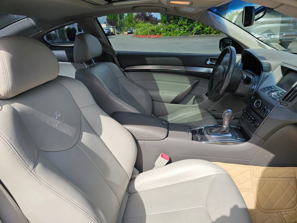 Used 2012 INFINITI G37 x Coupe w/ Premium Pkg AWD/4WD image 11