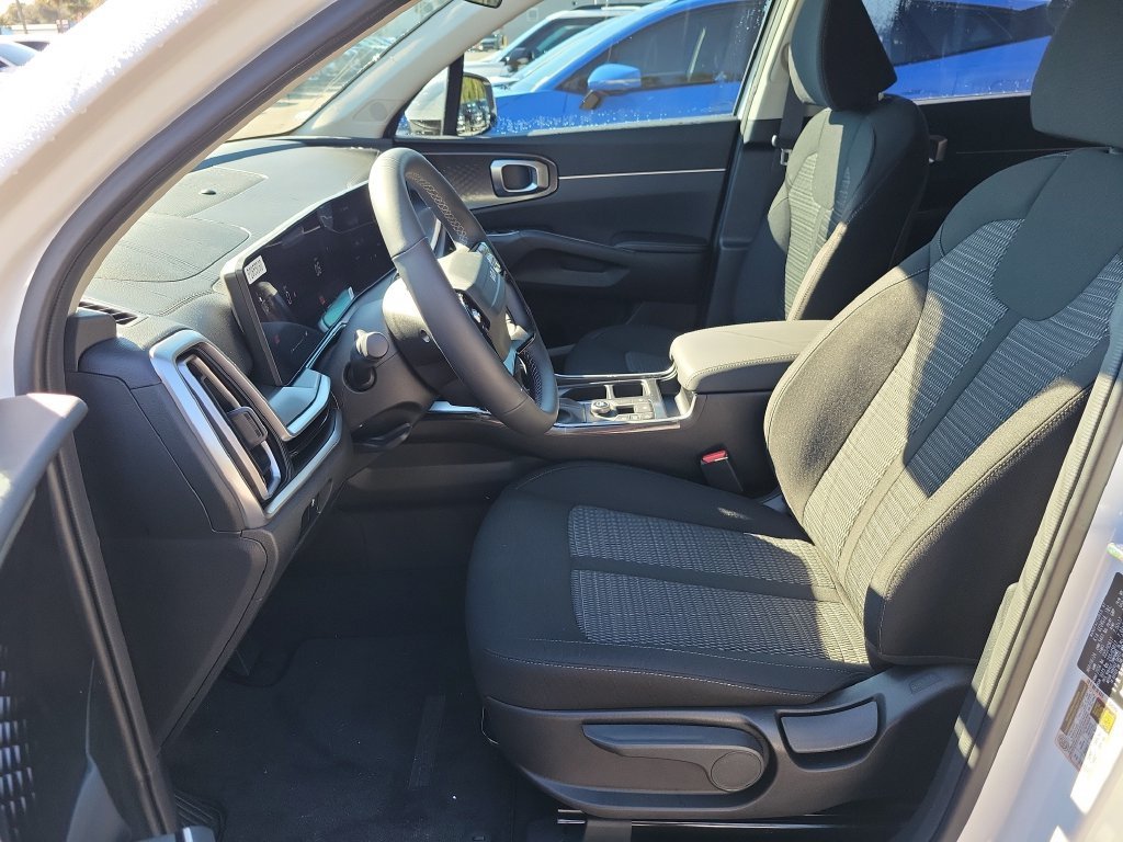 New 2026 Kia Sorento LX FWD image 19