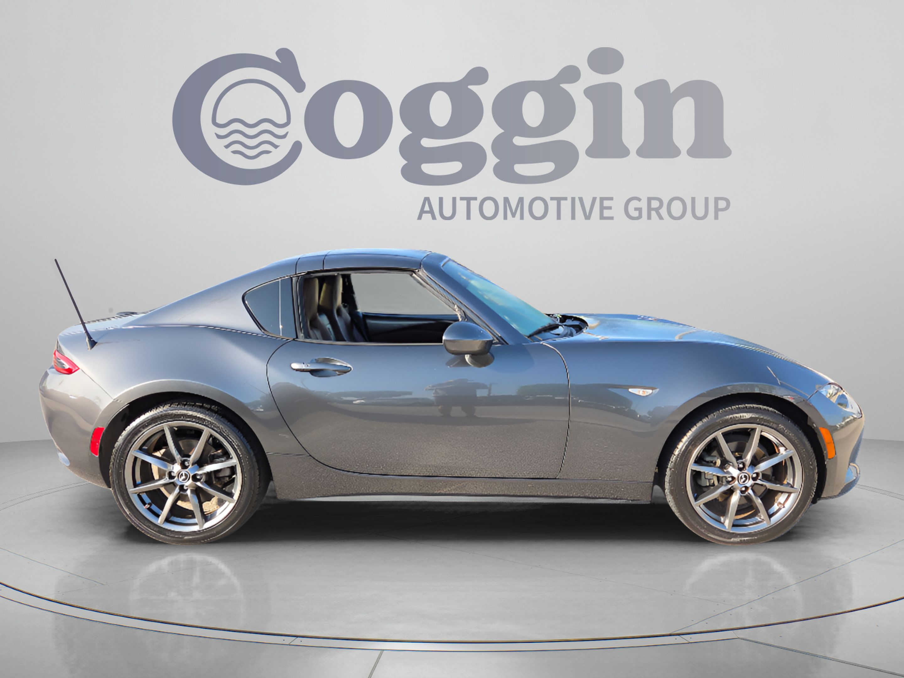 Used 2017 MAZDA MX-5 Miata RF Grand Touring RWD image 6