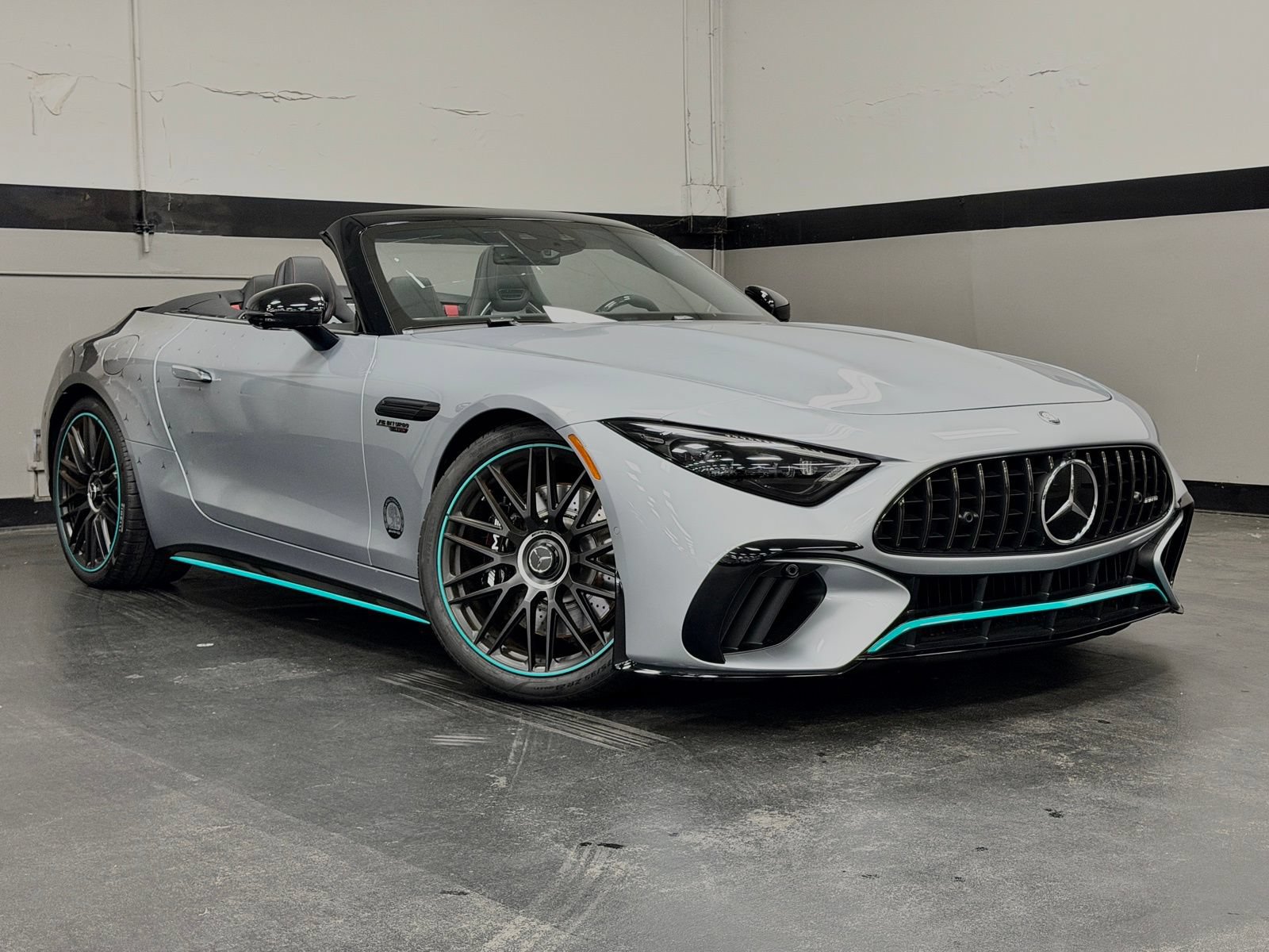 Used 2024 Mercedes-Benz SL 63 AMG 4MATIC image 2