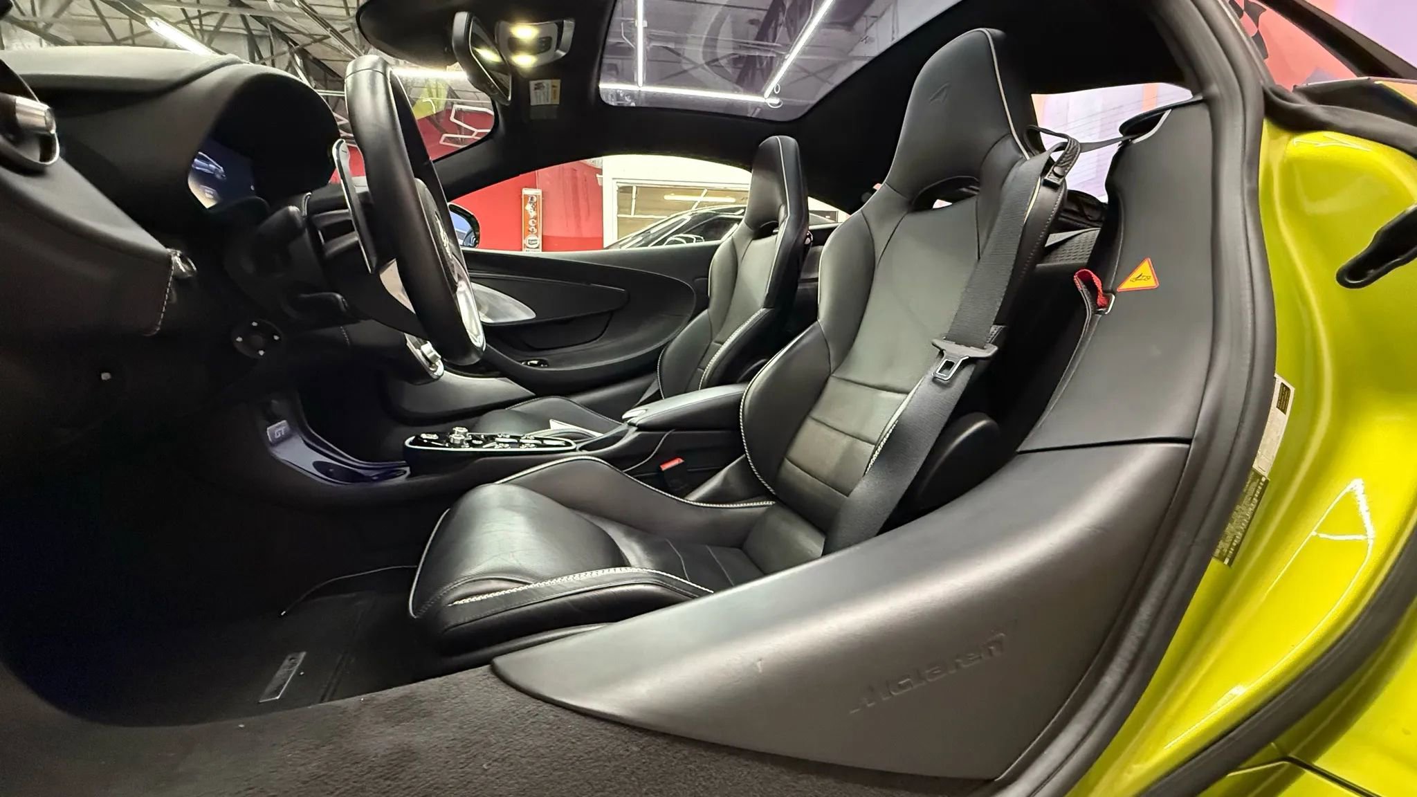 Used 2023 McLaren GT image 7