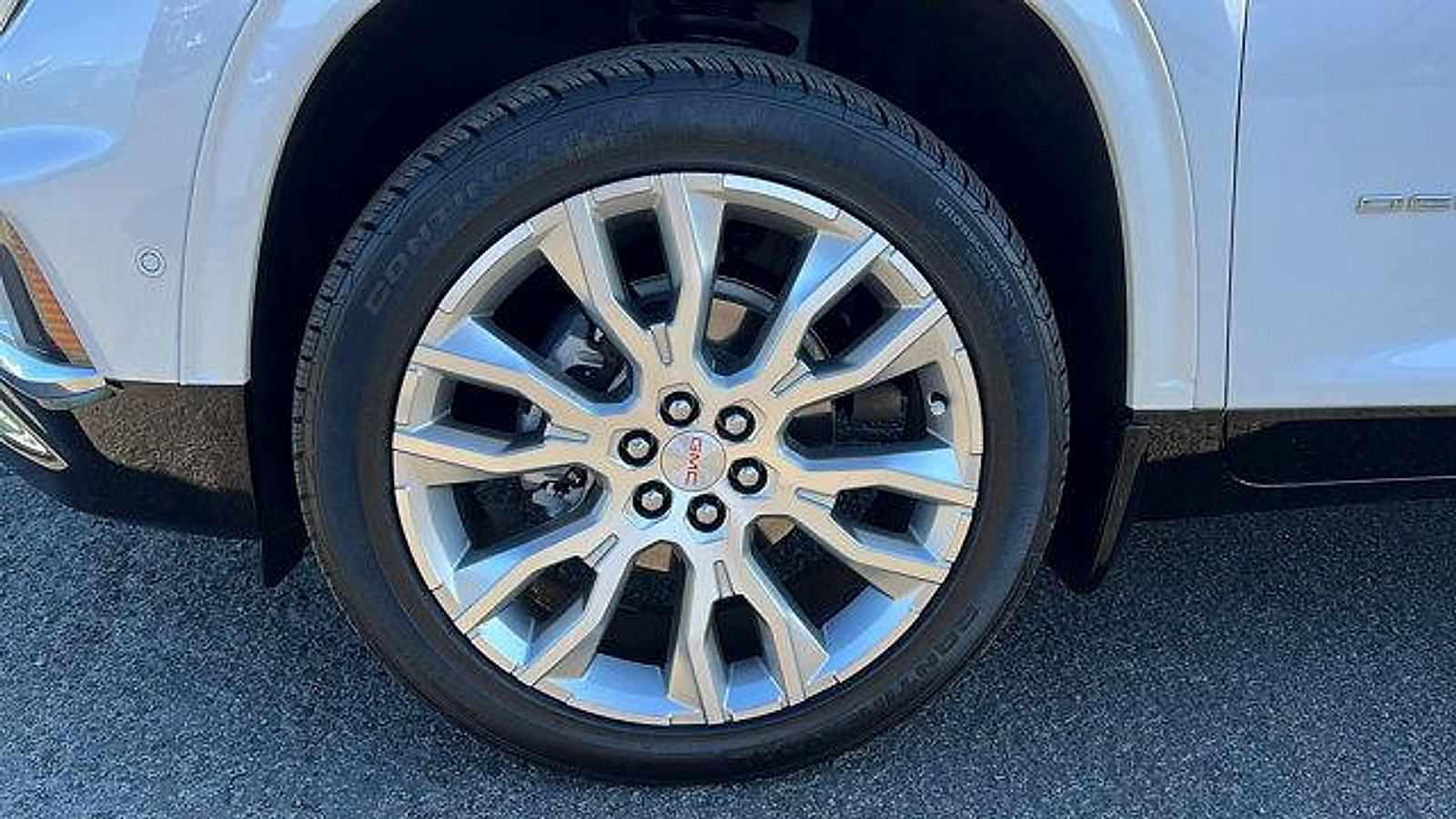 Certified 2024 GMC Acadia Denali w/ Super Cruise Package image 10