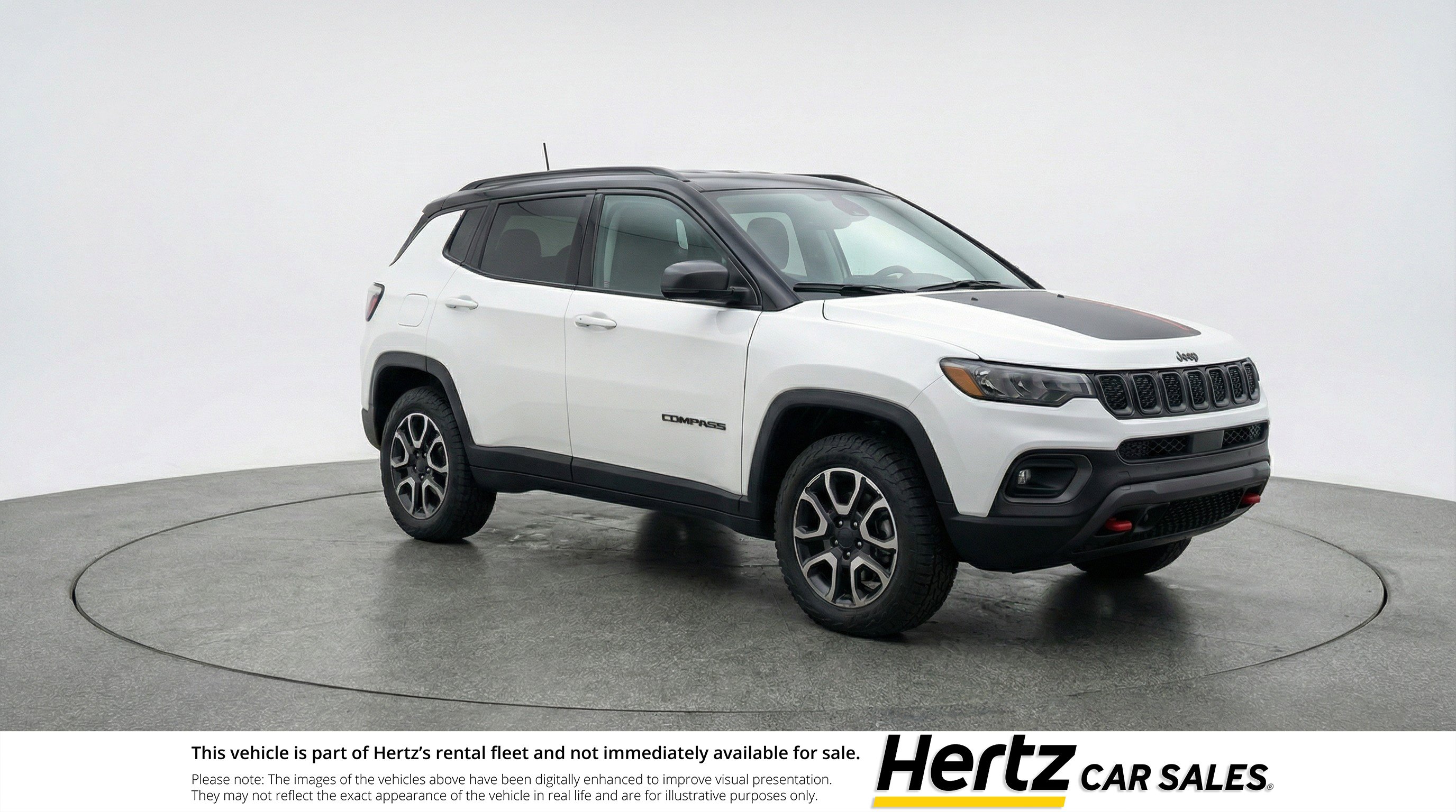 Used 2025 Jeep Compass Trailhawk AWD/4WD image 1