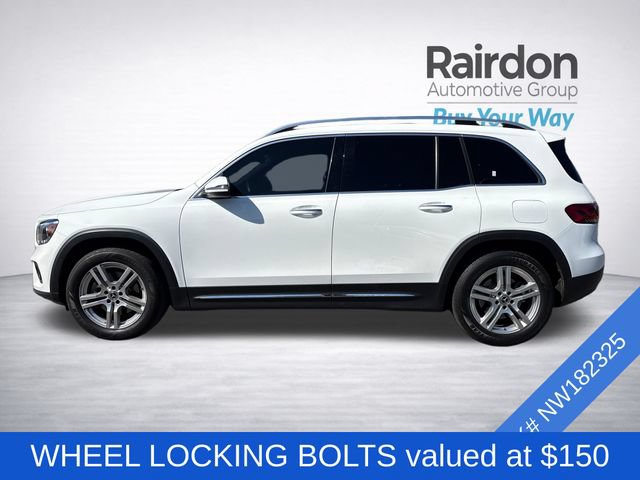 Used 2022 Mercedes-Benz GLB 250 4MATIC w/ Premium Package Lite image 4