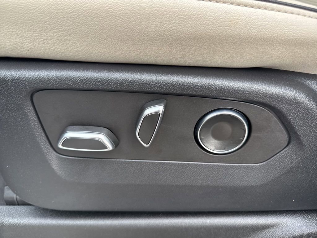 Used 2023 Cadillac Escalade Sport image 10