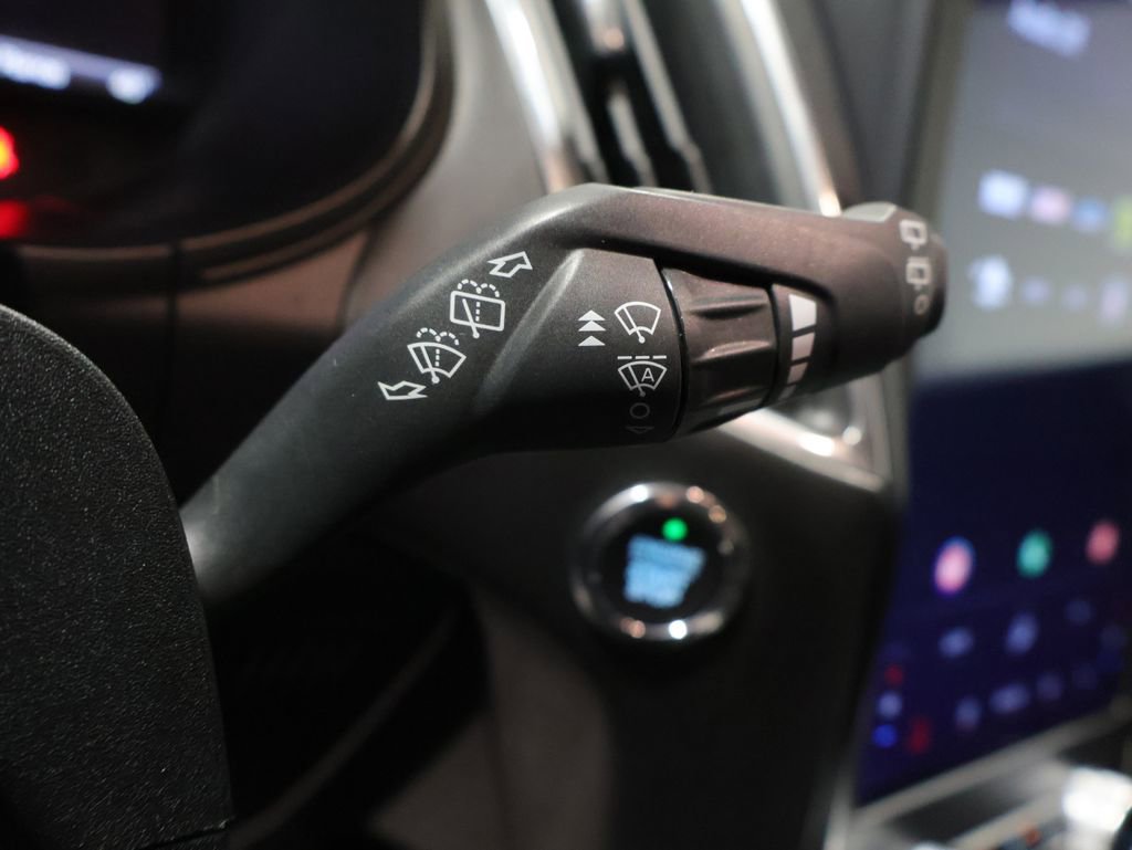 Used 2022 Ford Edge Titanium image 37