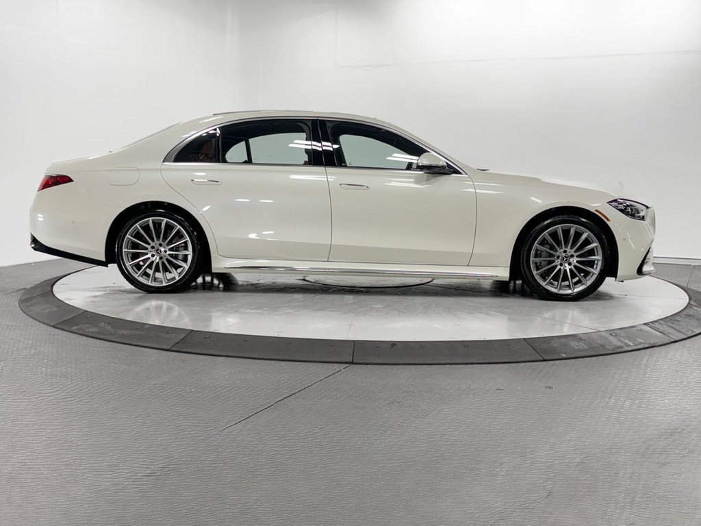 Used 2023 Mercedes-Benz S 580e 4MATIC Sedan w/ AMG Line image 36