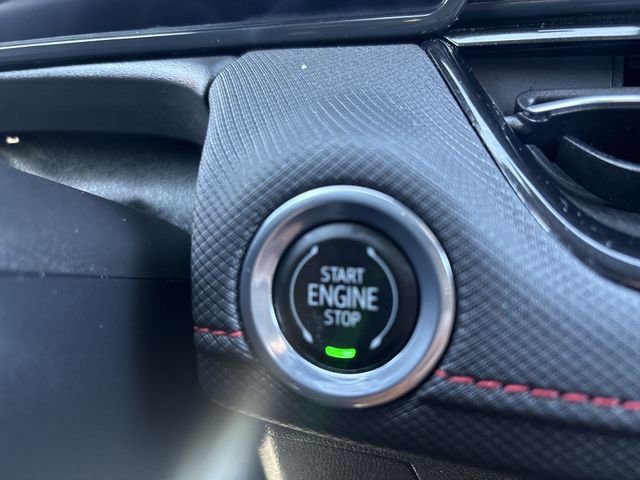 Used 2024 Chevrolet TrailBlazer RS w/ Driver Confidence Package AWD/4WD image 17